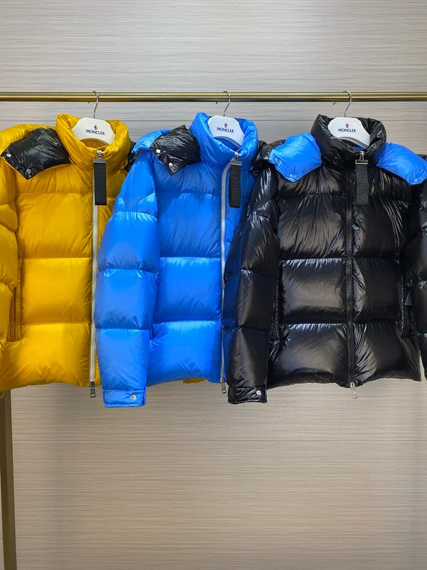 Moncler sz1-5 26yr242